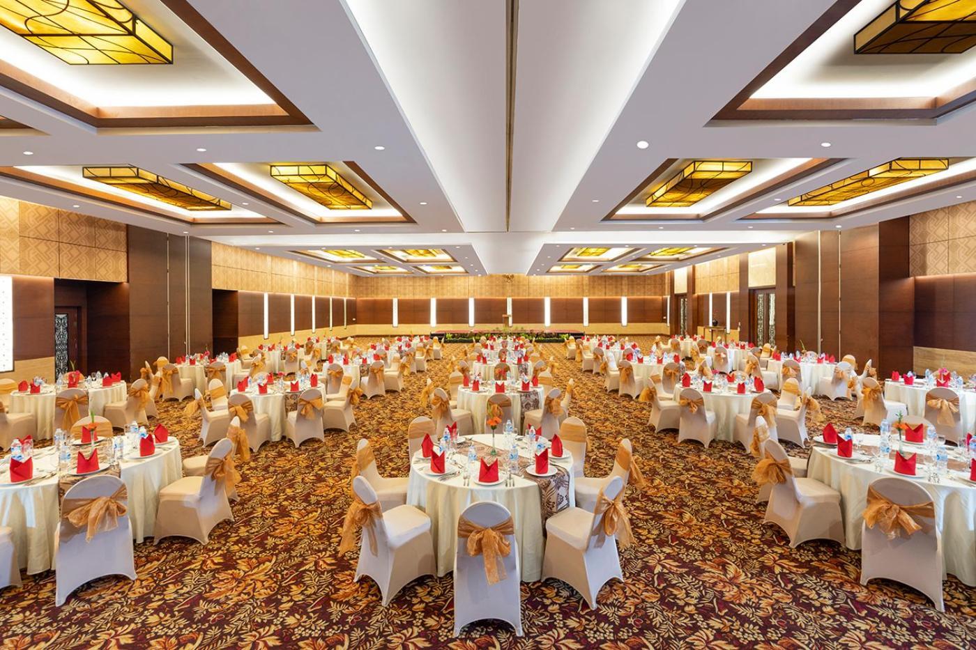 Swiss-Belhotel Danum Palangka Raya Exterior foto