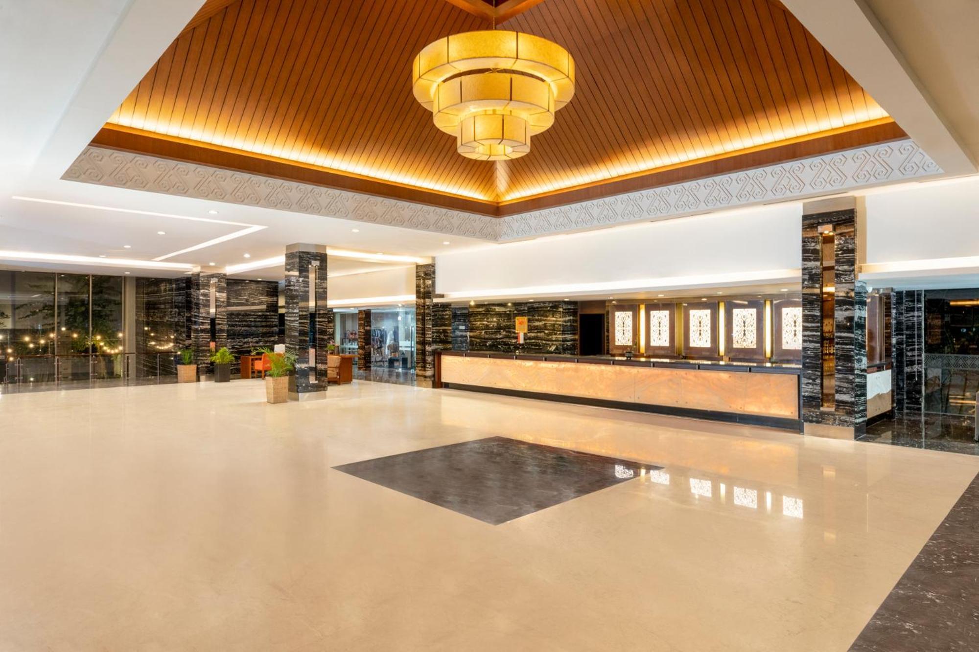 Swiss-Belhotel Danum Palangka Raya Exterior foto